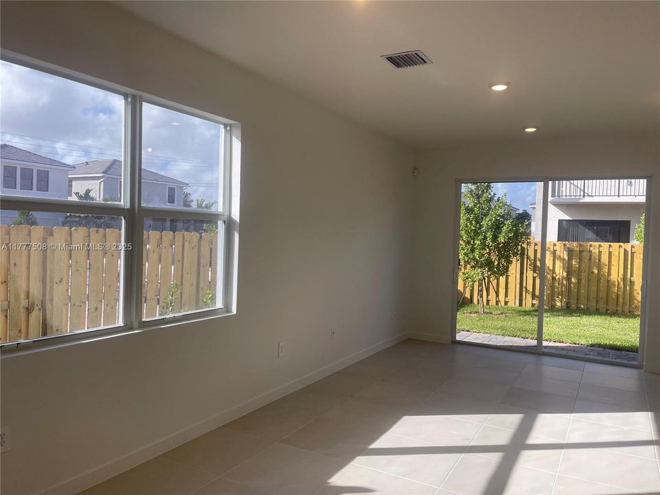 Recently Rented: $3,500 (4 beds, 3 baths, 0 Square Feet)