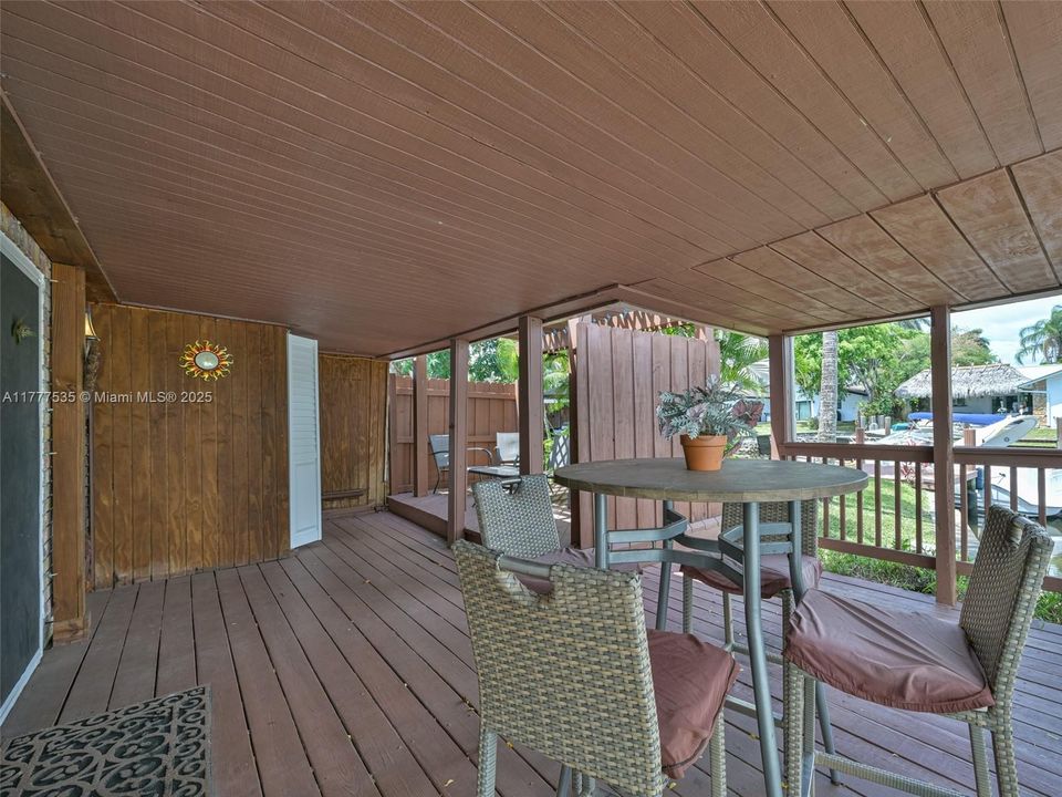 Recently Sold: $749,900 (0 beds, 0 baths, 1616 Square Feet)