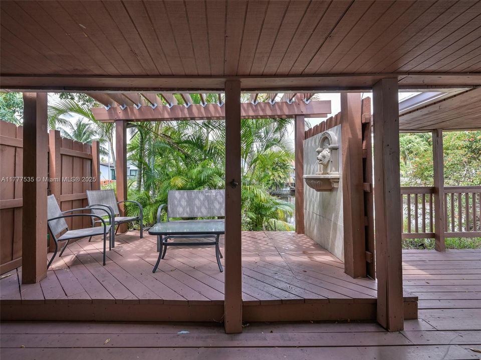 Recently Sold: $749,900 (0 beds, 0 baths, 1616 Square Feet)