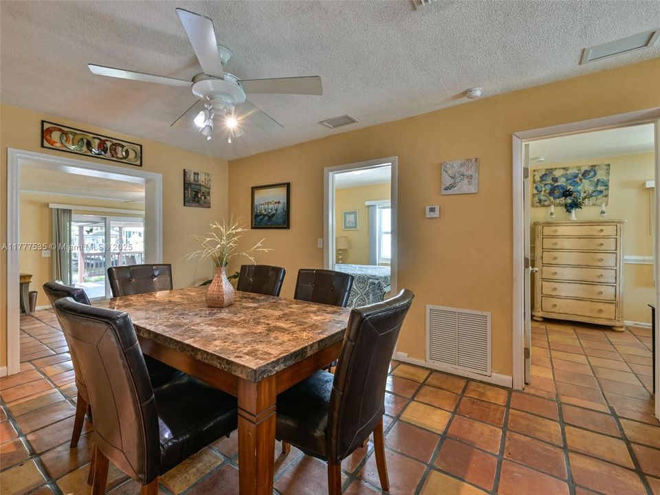 Recently Sold: $749,900 (0 beds, 0 baths, 1616 Square Feet)