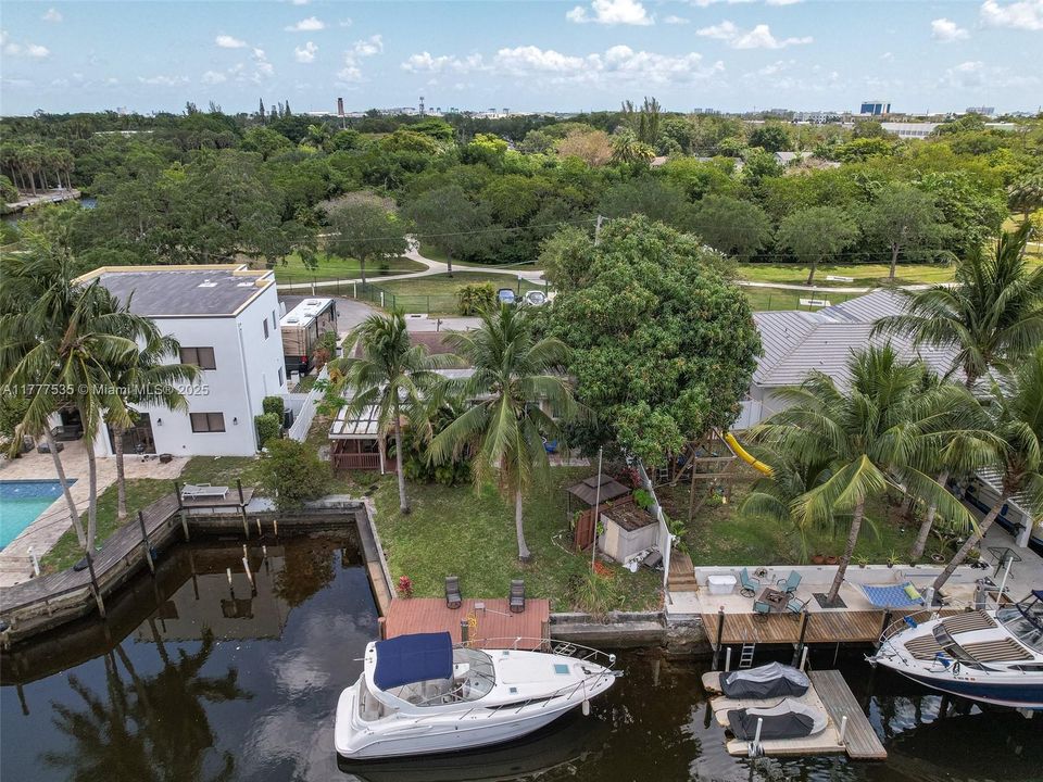 Recently Sold: $749,900 (0 beds, 0 baths, 1616 Square Feet)