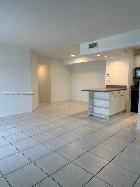 最近租的: $2,450 (3 贝兹, 2 浴室, 1065 平方英尺)