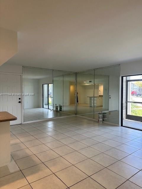 最近租的: $2,450 (3 贝兹, 2 浴室, 1065 平方英尺)