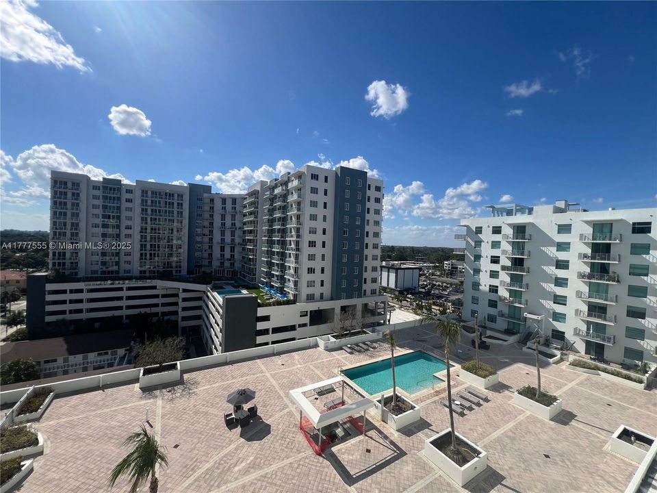 Recently Rented: $2,550 (2 beds, 2 baths, 1220 Square Feet)