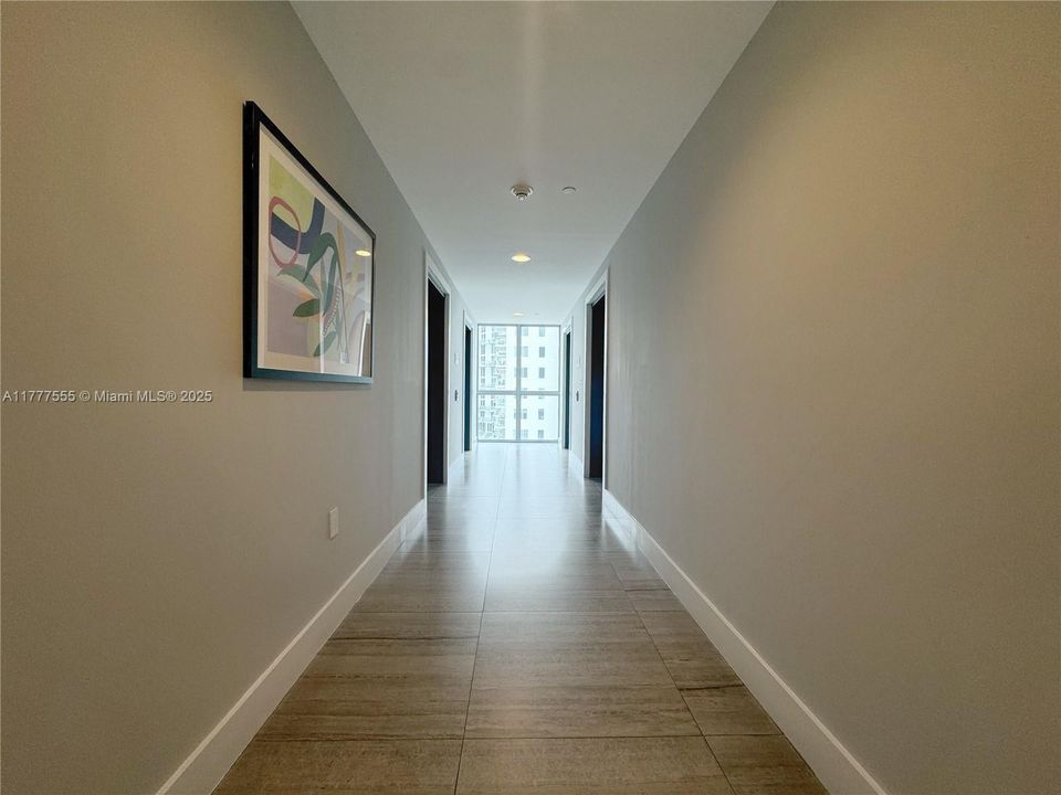 Recently Rented: $2,550 (2 beds, 2 baths, 1220 Square Feet)