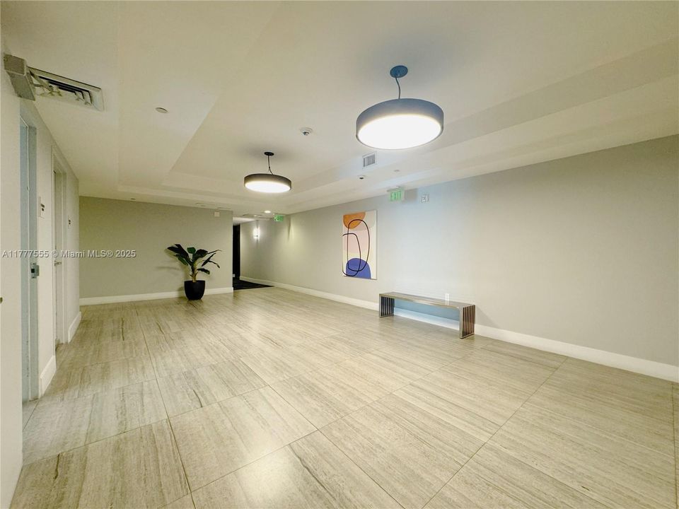 Recently Rented: $2,550 (2 beds, 2 baths, 1220 Square Feet)