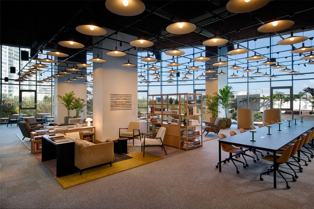 Active With Contract: $2,995,000 (3 beds, 3 baths, 2178 Square Feet)