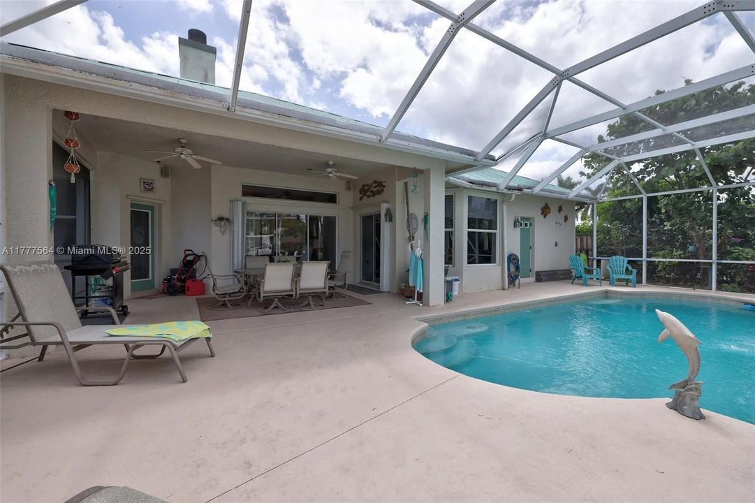 Недавно продано: $1,275,000 (3 спален, 3 ванн, 2462 Квадратных фут)