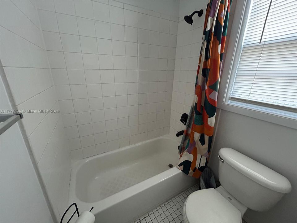 Recently Rented: $1,500 (0 beds, 1 baths, 350 Square Feet)