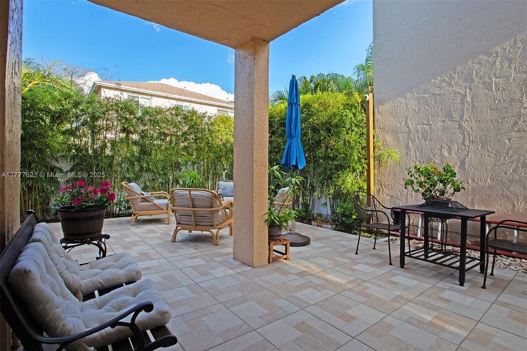 Recently Sold: $538,500 (3 beds, 2 baths, 1456 Square Feet)