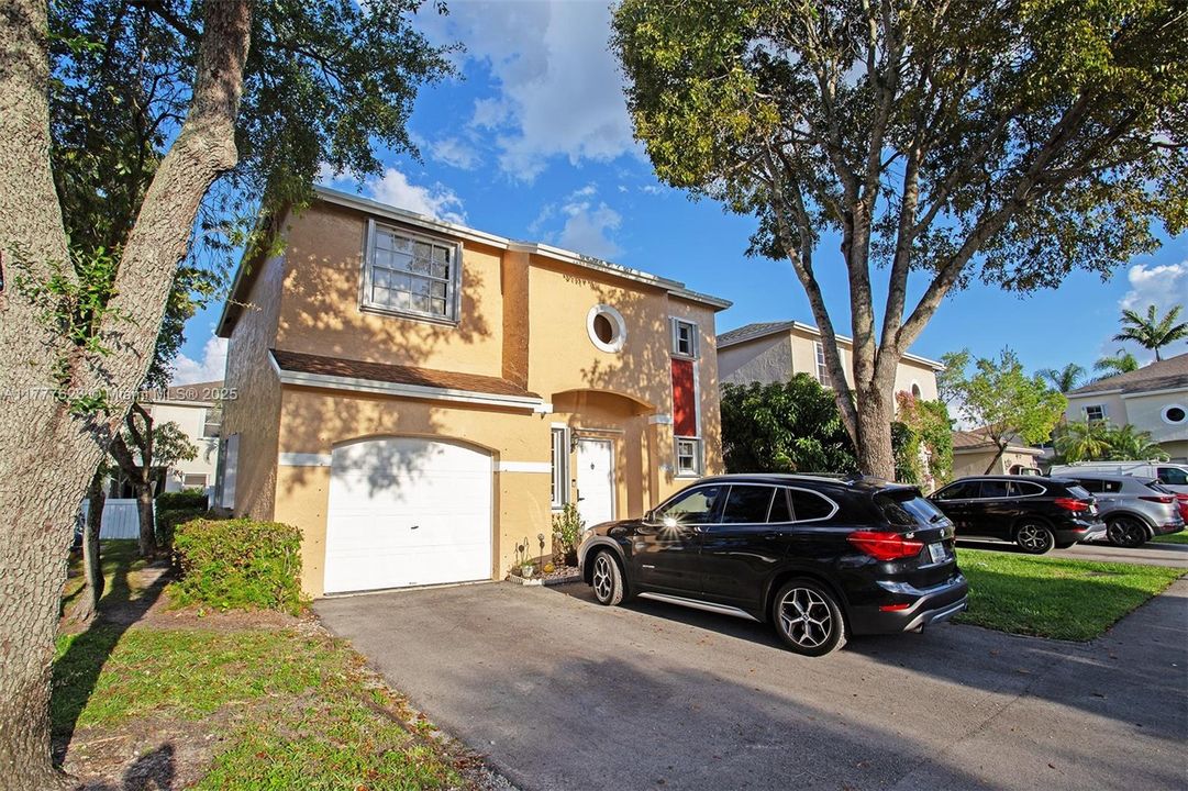 Recently Sold: $538,500 (3 beds, 2 baths, 1456 Square Feet)