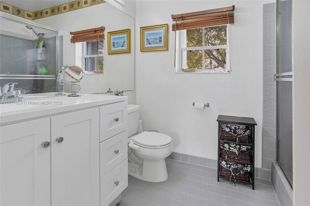 Recently Sold: $538,500 (3 beds, 2 baths, 1456 Square Feet)