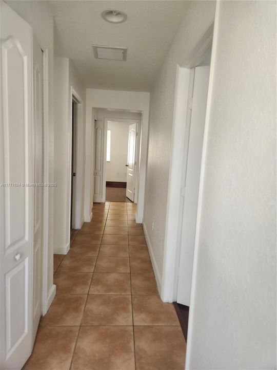 Recently Rented: $3,200 (4 beds, 3 baths, 1500 Square Feet)