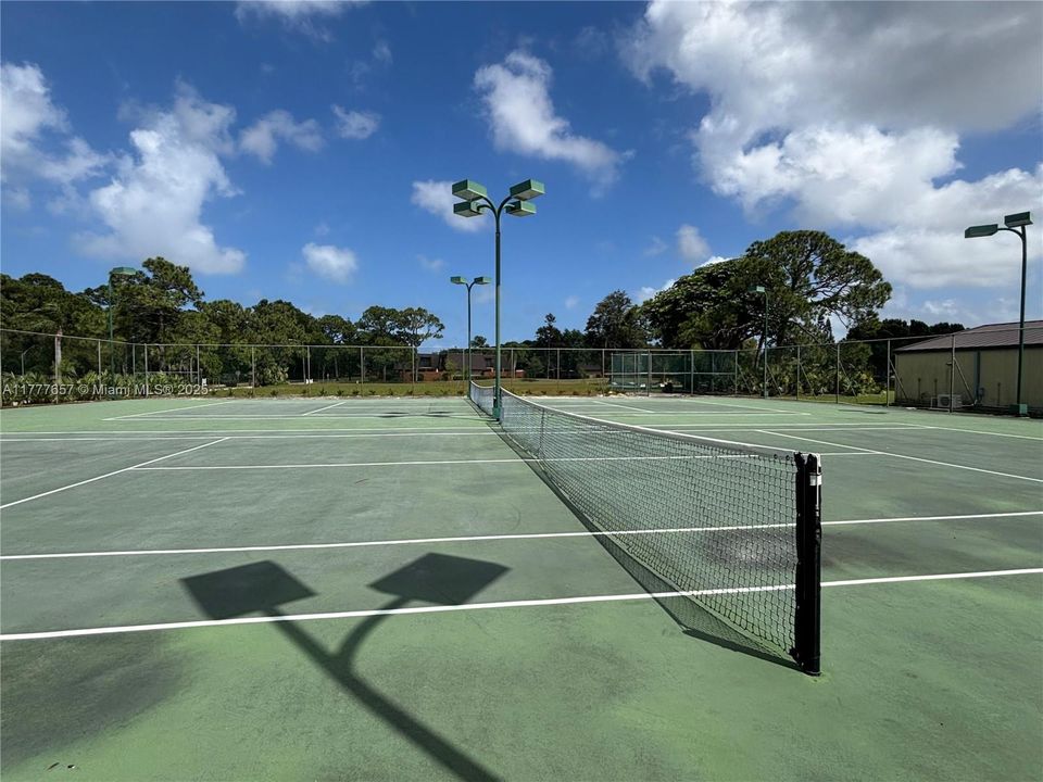 Recently Rented: $1,800 (2 beds, 2 baths, 1288 Square Feet)