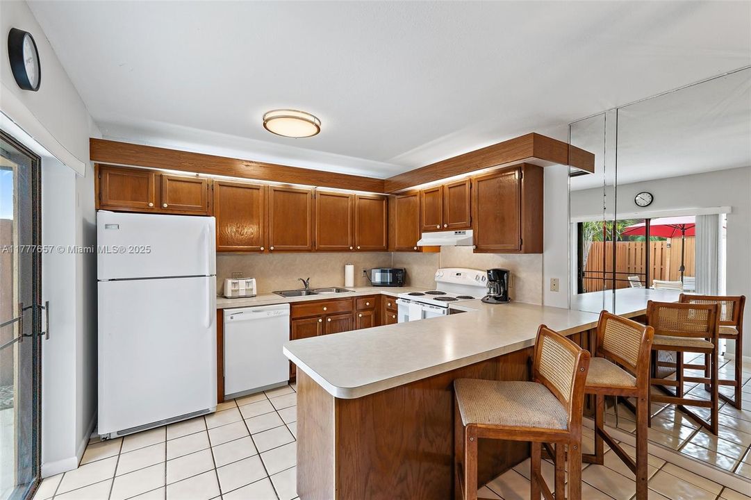 Recently Rented: $1,800 (2 beds, 2 baths, 1288 Square Feet)