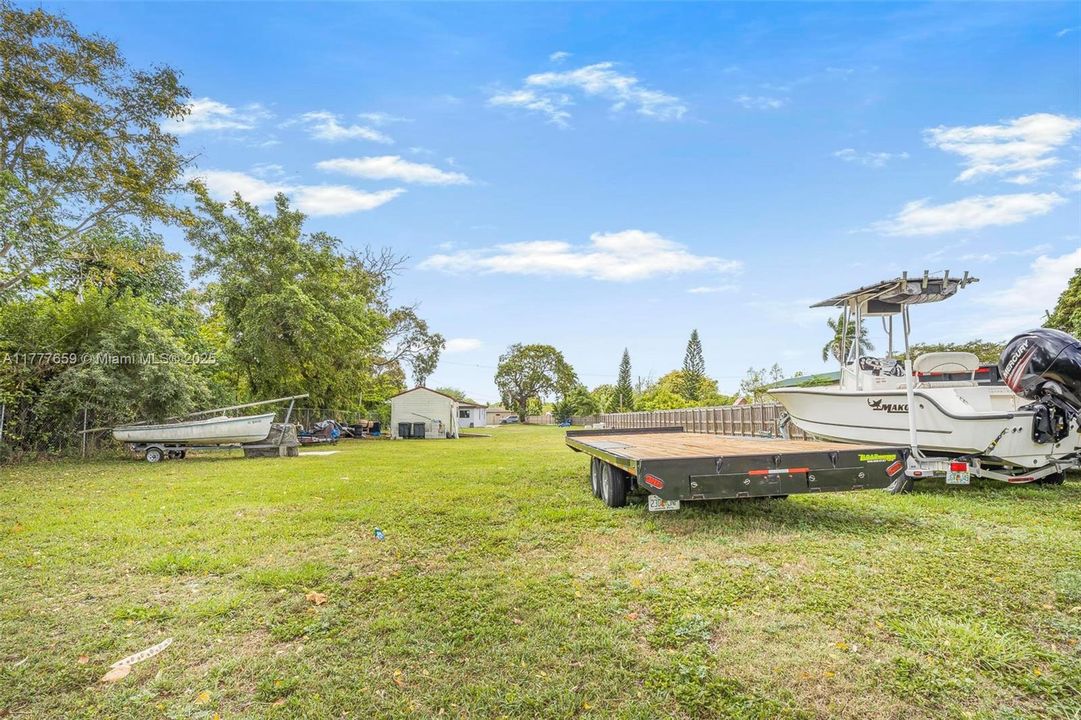 Recently Sold: $575,000 (2 beds, 2 baths, 1035 Square Feet)