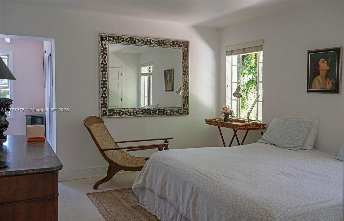 Vendido Recientemente: $3,500,000 (3 camas, 3 baños, 2141 Pies cuadrados)