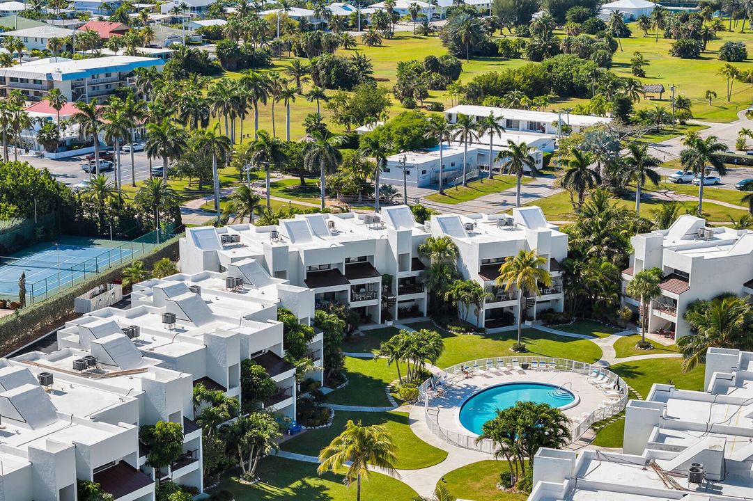 601 W Ocean Unit 203
