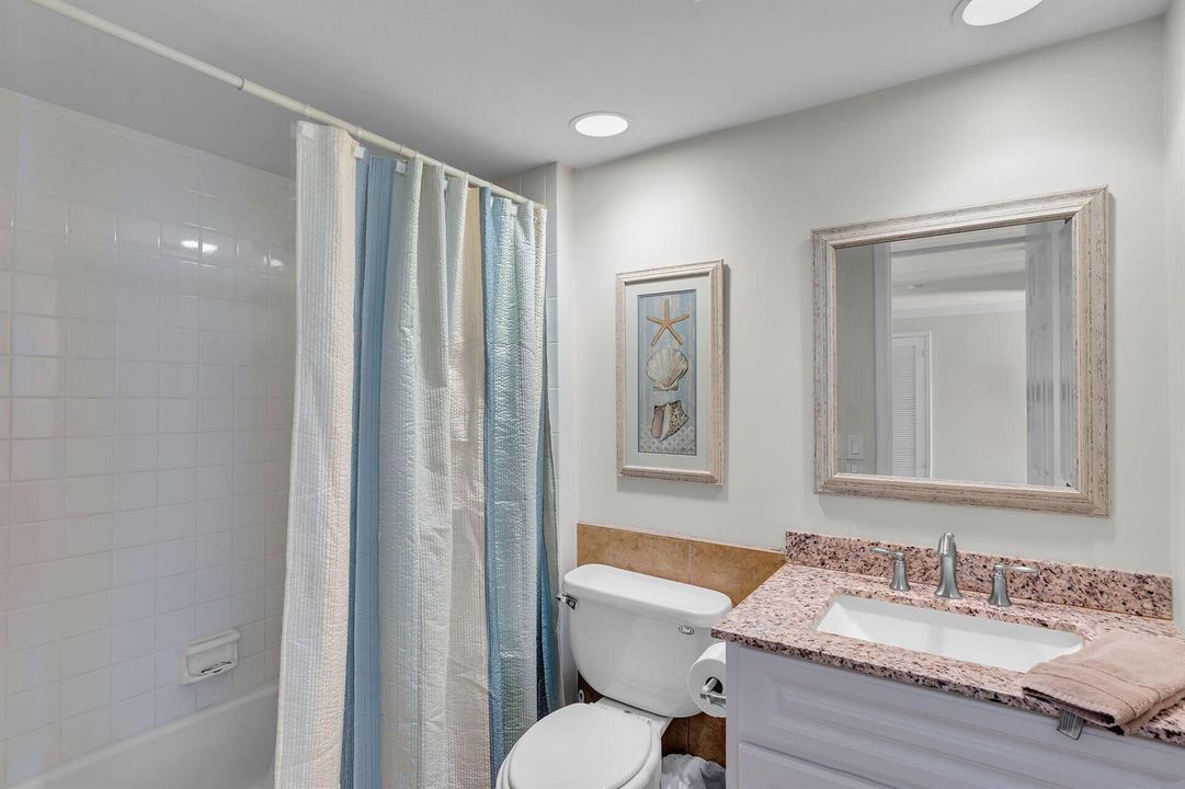 601 W Ocean 203