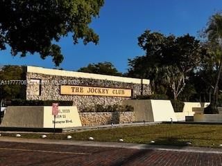 Active With Contract: $225,000 (2 beds, 2 baths, 1408 Square Feet)