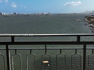 Active With Contract: $225,000 (2 beds, 2 baths, 1408 Square Feet)