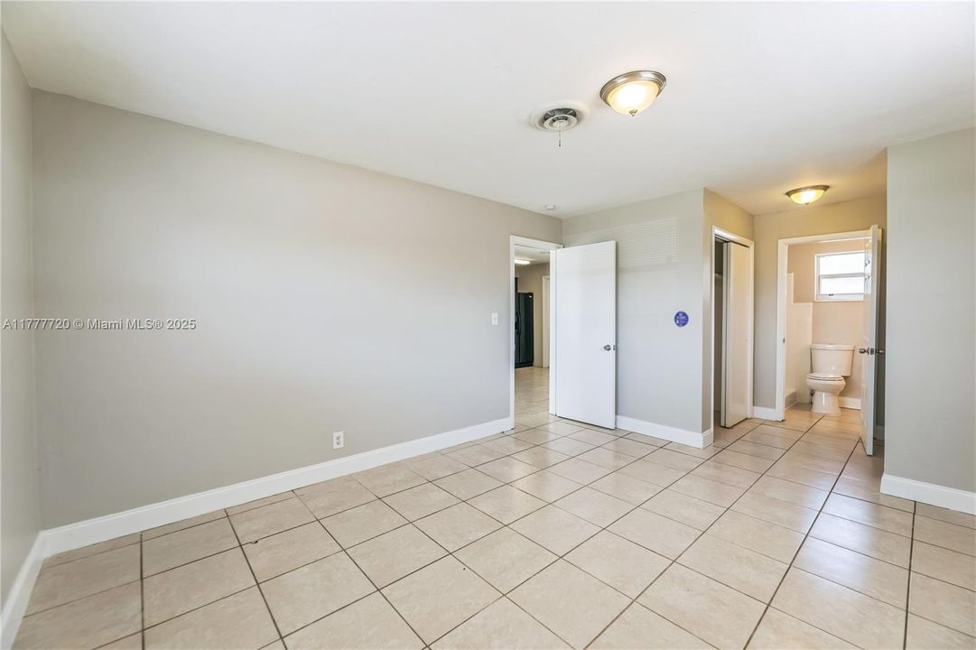 Недавно продано: $454,000 (3 спален, 2 ванн, 1536 Квадратных фут)