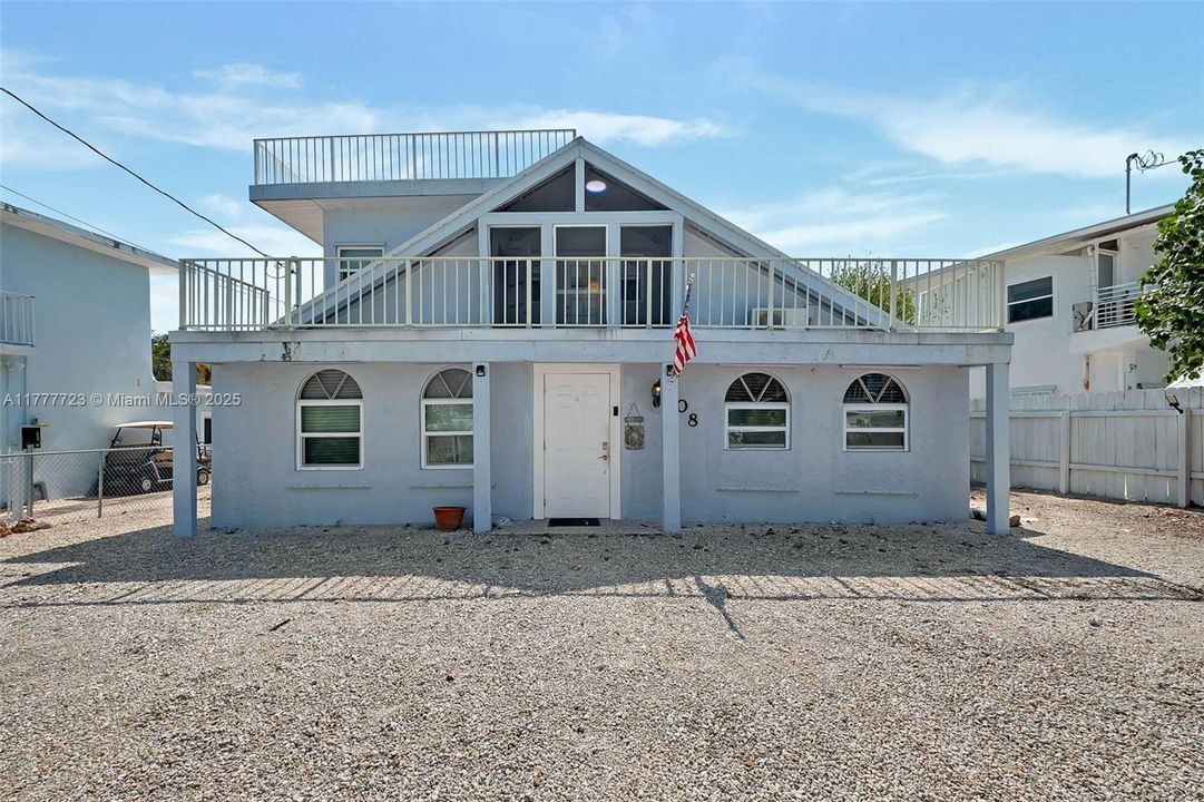 Recently Sold: $1,099,000 (3 beds, 3 baths, 2380 Square Feet)