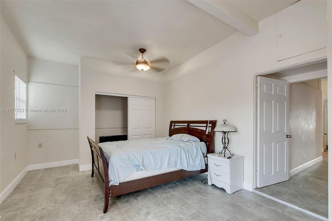 Recently Sold: $1,099,000 (3 beds, 3 baths, 2380 Square Feet)