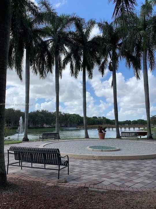 最近租的: $2,800 (3 贝兹, 2 浴室, 1160 平方英尺)