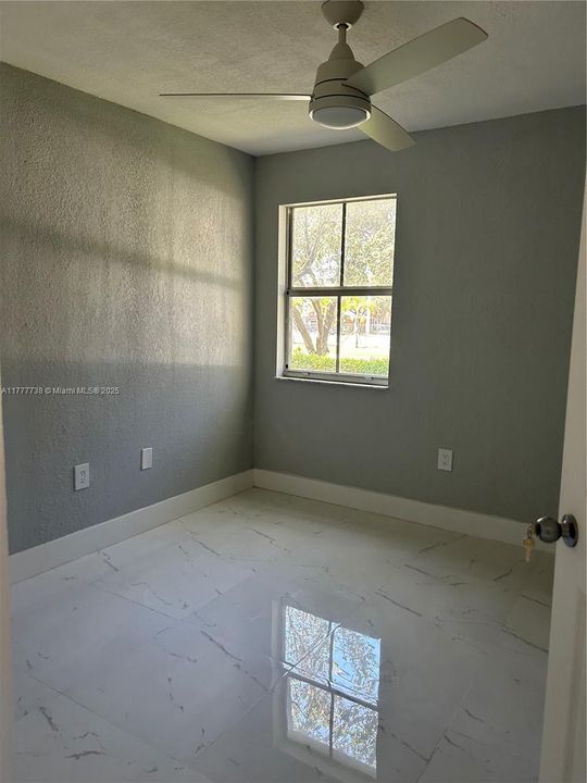 最近租的: $2,800 (3 贝兹, 2 浴室, 1160 平方英尺)