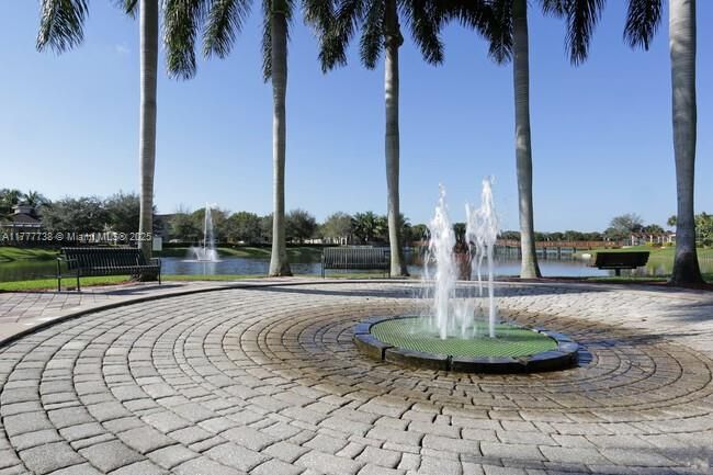 最近租的: $2,800 (3 贝兹, 2 浴室, 1160 平方英尺)