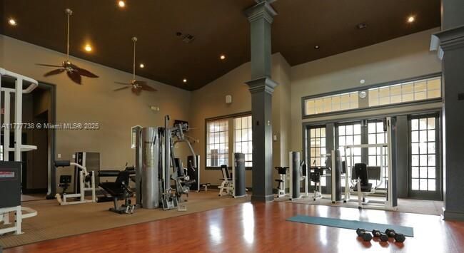 最近租的: $2,800 (3 贝兹, 2 浴室, 1160 平方英尺)