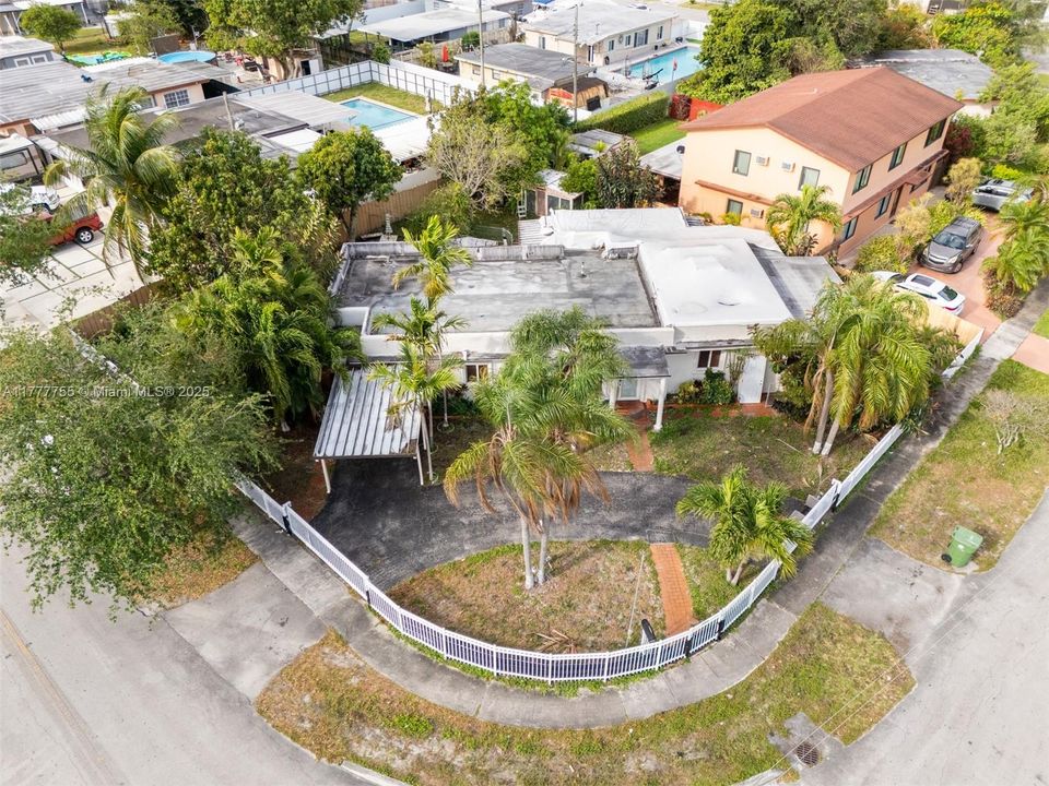 Activo con contrato: $499,000 (5 camas, 4 baños, 1857 Pies cuadrados)