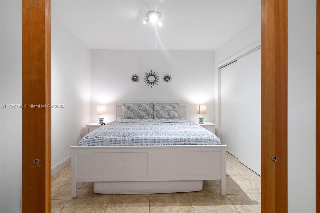 待售: $690,000 (1 贝兹, 1 浴室, 844 平方英尺)