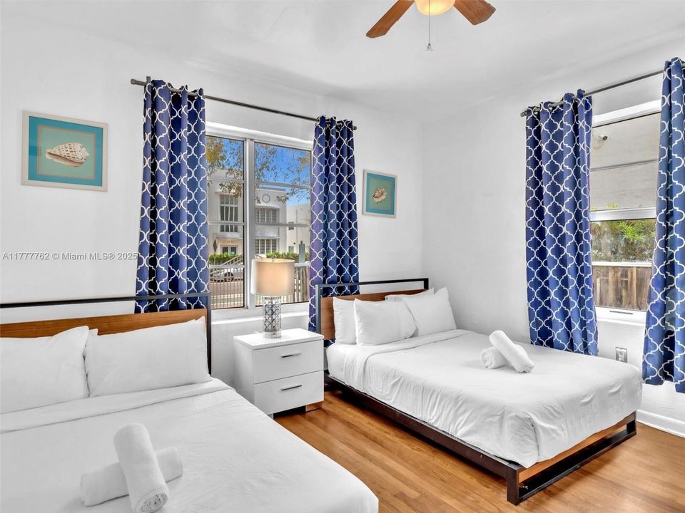 Active With Contract: $2,500,000 (5 beds, 4 baths, 3990 Square Feet)