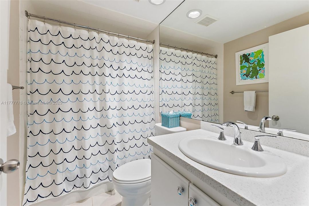 Recently Rented: $3,500 (2 beds, 2 baths, 1366 Square Feet)