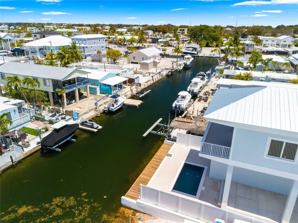 Recently Sold: $1,799,000 (4 beds, 3 baths, 2081 Square Feet)