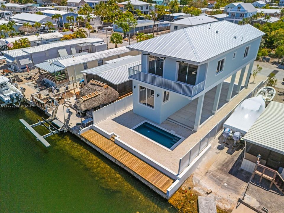 Recently Sold: $1,799,000 (4 beds, 3 baths, 2081 Square Feet)