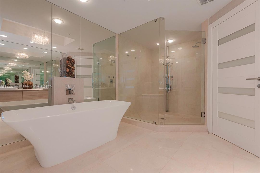 For Sale: $1,989,995 (3 beds, 3 baths, 2219 Square Feet)