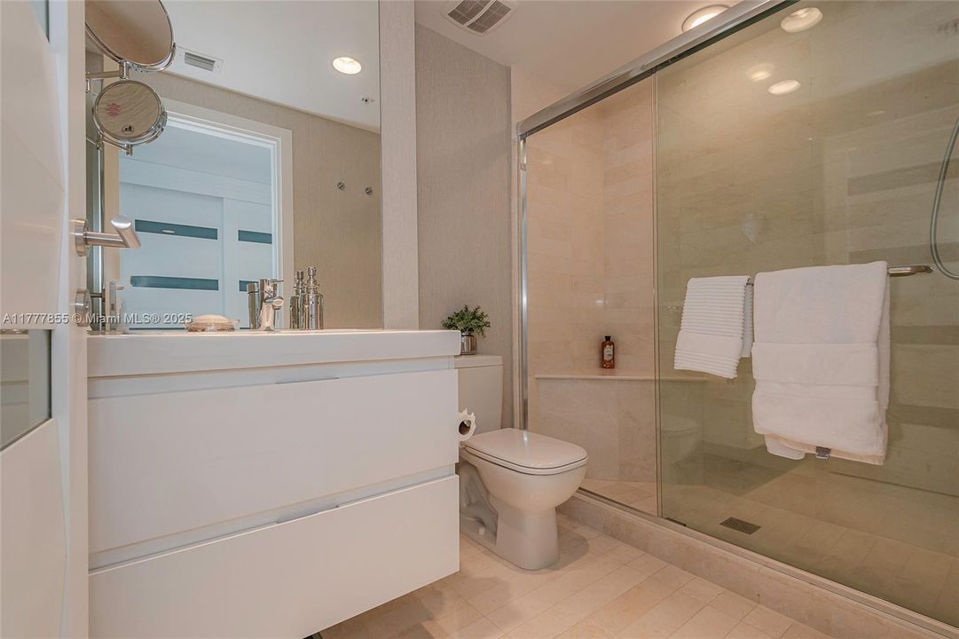 For Sale: $1,989,995 (3 beds, 3 baths, 2219 Square Feet)