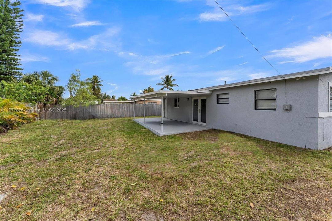 Recently Sold: $465,000 (3 beds, 2 baths, 1056 Square Feet)