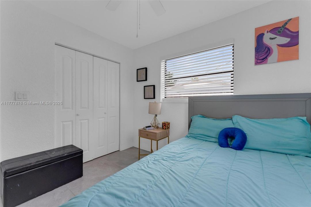 Recently Sold: $465,000 (3 beds, 2 baths, 1056 Square Feet)