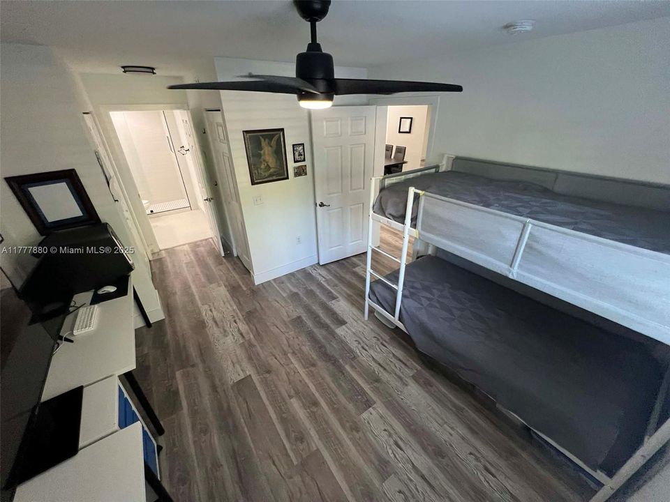 En Venta: $434,000 (2 camas, 2 baños, 1054 Pies cuadrados)