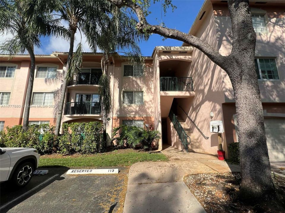 En Venta: $434,000 (2 camas, 2 baños, 1054 Pies cuadrados)