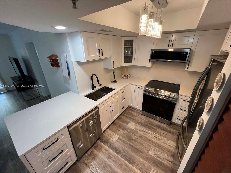 En Venta: $434,000 (2 camas, 2 baños, 1054 Pies cuadrados)