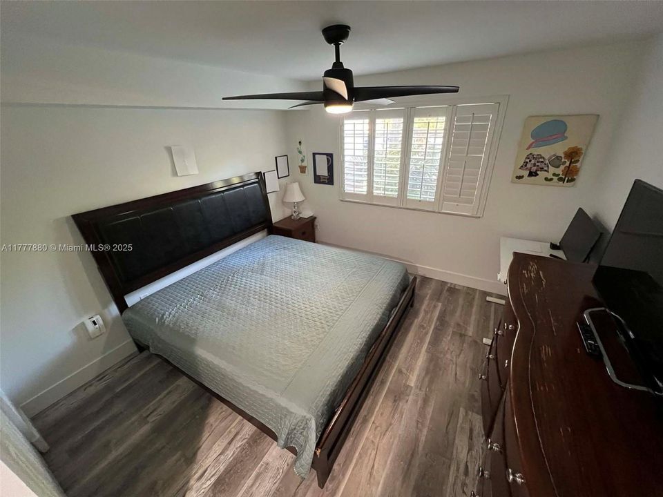 En Venta: $434,000 (2 camas, 2 baños, 1054 Pies cuadrados)