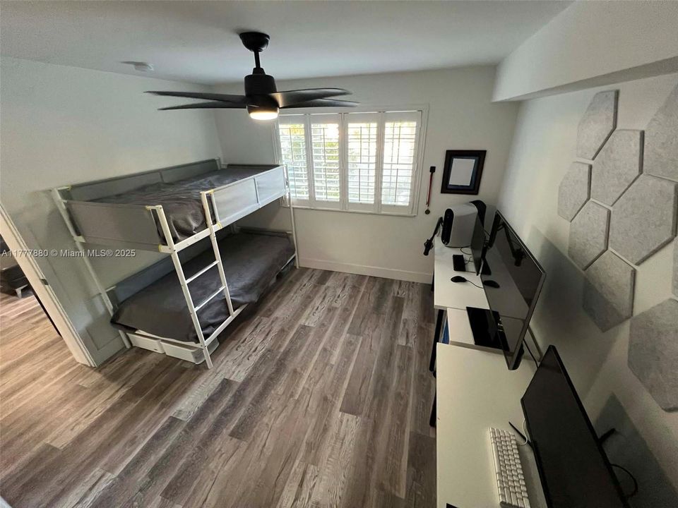 En Venta: $434,000 (2 camas, 2 baños, 1054 Pies cuadrados)