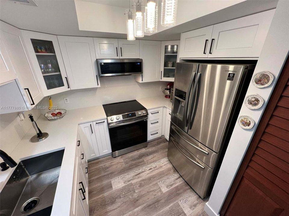 En Venta: $434,000 (2 camas, 2 baños, 1054 Pies cuadrados)