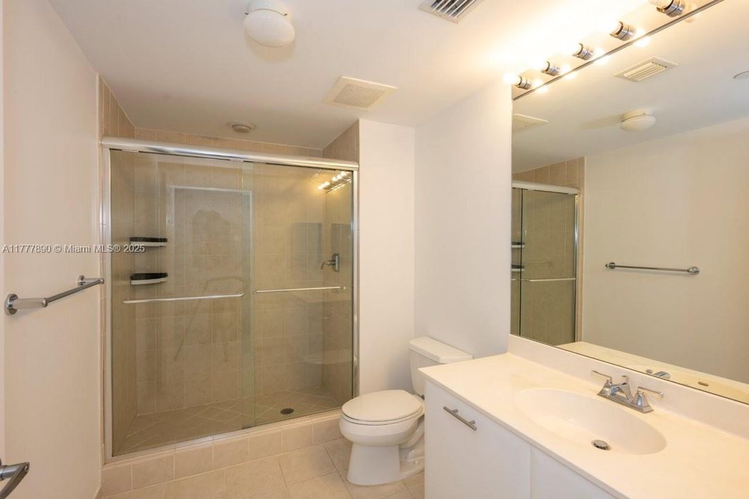 Recently Rented: $2,750 (2 beds, 2 baths, 1144 Square Feet)