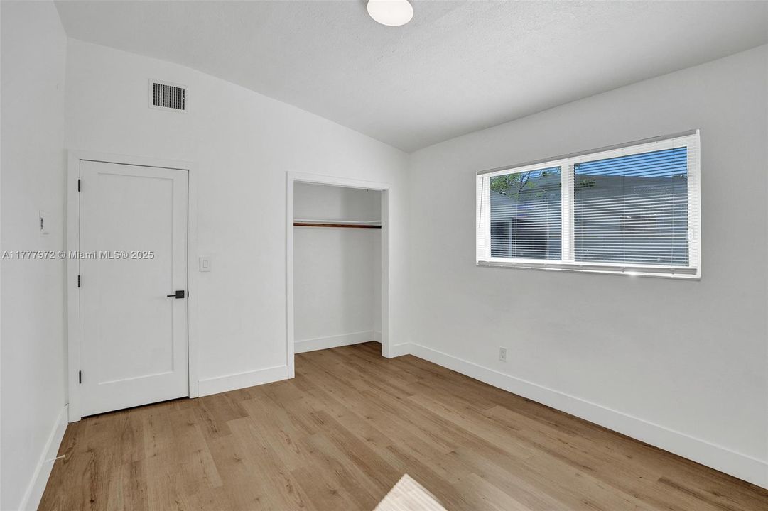 Recently Rented: $3,000 (2 beds, 1 baths, 1061 Square Feet)